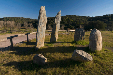 Ruta por los Dolmenes de Huelva Ruta por los Dolmenes de Huelva