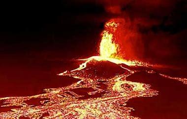 Ese volcán llamado España: El presidente del gobierno, además de “prima donna” (sale en todas las fotos) busca su provecho mientras la economía sigue lastrada y hasta sus aliados gubernamentales “se pegan” con él y entre ellos