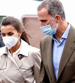 Ese volcán llamado España: El presidente del gobierno, además de “prima donna” (sale en todas las fotos) busca su provecho mientras la economía sigue lastrada y hasta sus aliados gubernamentales “se pegan” con él y entre ellos