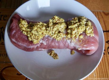 Solomillo de cerdo a la mostaza y pimienta verde (sous vide)