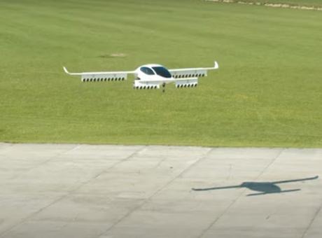 La empresa Lilium lanza la 5ta. generación de su avión eléctrico.