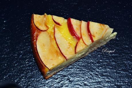 Bizcocho con crema catalana y manzana Bizcocho con crema catalana y manzana