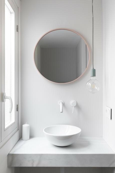 delikatissen scandinavian spain scandinavian barcelona piso en barcelona moderno nordic style barcelona modern apartment minimal barcelona interior desing decoración y diseño de pisos pequeños decoración moderna decoración de interiores decoración contemporánea decor apartment bcn  