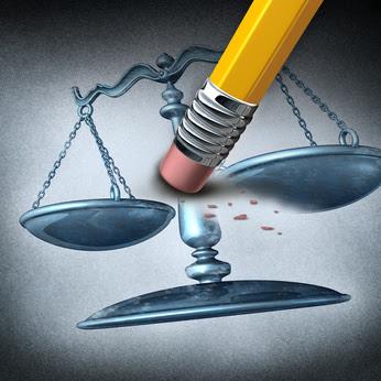 O CAMBIAMOS LAS LEYES O SEGUIMOS IGUAL