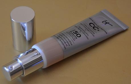 El maquillaje del rostro de IT COSMETICS: las CC Creams “Your Skin But Better CC+” y el corrector “Bye Bye Under Eye” El maquillaje del rostro de IT COSMETICS: las CC Creams “Your Skin But Better CC+” y el corrector “Bye Bye Under Eye”