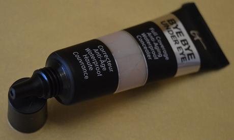 El maquillaje del rostro de IT COSMETICS: las CC Creams “Your Skin But Better CC+” y el corrector “Bye Bye Under Eye” El maquillaje del rostro de IT COSMETICS: las CC Creams “Your Skin But Better CC+” y el corrector “Bye Bye Under Eye”