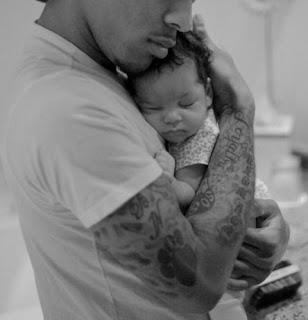 Reseeña: Rosa en el asfalto de Angie Thomas