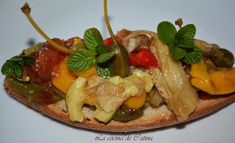 Tostas de verduras confitadas