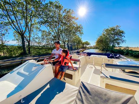 Crucero fluvial por el Canal du Midi con barco de Le Boat