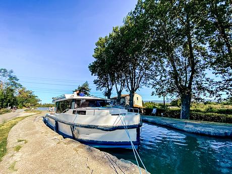 Crucero fluvial por el Canal du Midi con barco de Le Boat Crucero fluvial por el Canal du Midi con barco de Le Boat