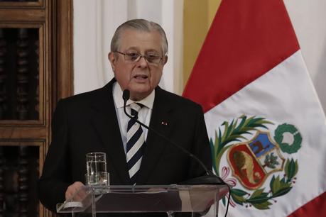 Perú ratifica compromiso de fortalecer asociación estratégica con China