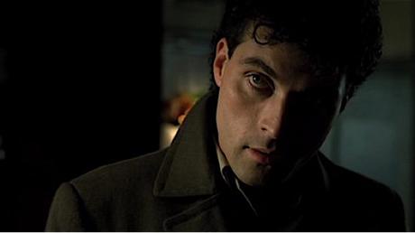 Dark City (1998): Reseña