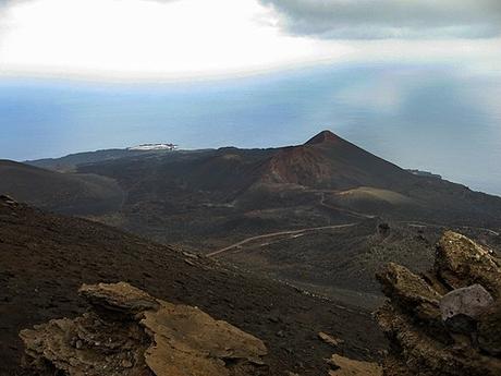 ¿Por qué se dice que un volcán en Cumbre Vieja, en las islas Canarias, provocará un megatsunami?