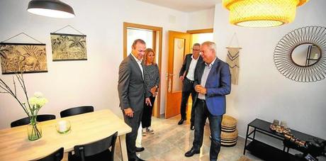 El paro cae en septiembre mientras los datos de la pandemia mejoran