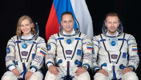 Todo listo para lanzamiento de la tripulación que grabará el primer filme en el espacio