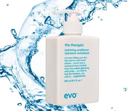 Devolviendo Toda la Hidratación y Suavidad al Cabello tras el Verano evo-the-therapist-conditioner.