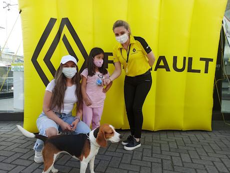 RENAULT LOJA REALIZA EL DOG DAY Y UN TEST DRIVE SOLIDARIO PARA DONAR ALIMENTO A FUNDACIÓN DE RESCATE ANIMAL RENAULT LOJA REALIZA EL DOG DAY Y UN TEST DRIVE SOLIDARIO PARA DONAR ALIMENTO A FUNDACIÓN DE RESCATE ANIMAL