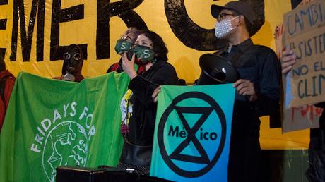LOS AMBIENTALISTAS LIDERADOS POR JÓVENES EXIGEN UNA TRANSFORMACIÓN ENERGÉTICA PARA SALVAR A MÉXICO