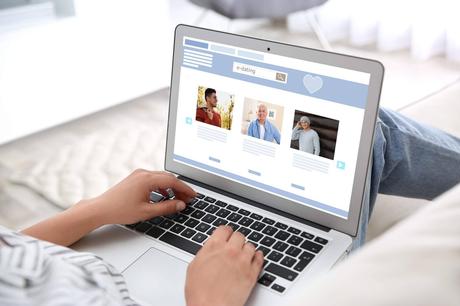 Remove Group brinda servicios para eliminar contenido de Facebook o Instagram