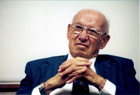 Drucker, vivo y vigente Drucker, vivo y vigente