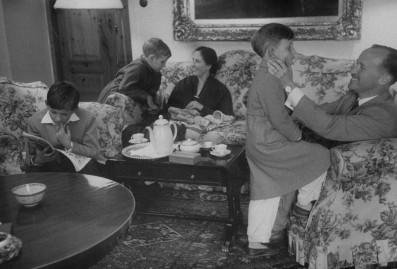 unnamed (1) Eduardo Nuño de Braganza