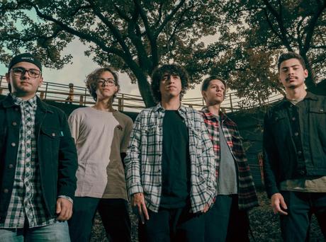 Sin Dicción lanza ‘S.A.M.’, una canción visceral que expone los daños de una relación fallida