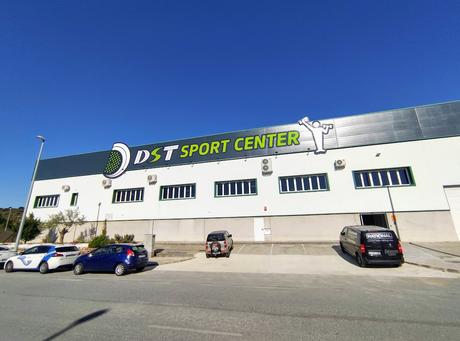 Abre en Bembibre DST Sport, un centro de práctica de pádel de alto rendimiento 10