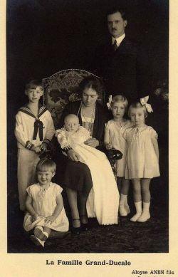 b4149-a30af2bcbf36dee30b9febaa11b72a3c Carlota de Luxemburgo