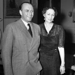 intet-navn Olaf V de Noruega