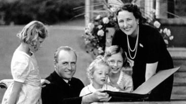 71464241 Olaf V de Noruega