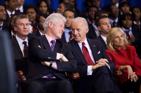 Joe Biden llama a Bill Clinton y le desea una “rápida recuperación”