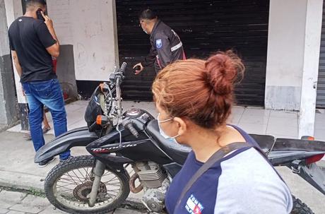 Ecuador: Asesinan de un disparo en la cabeza a un barbero venezolano
