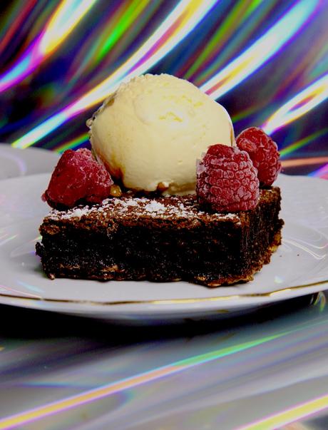 EL MEJOR BROWNIE, SIN HARINA, NI LÁCTEOS EL MEJOR BROWNIE, SIN HARINA, NI LÁCTEOS