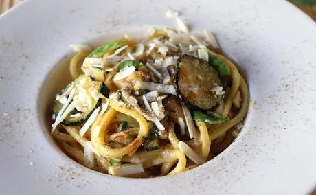 Cómo hacer Spaghetti alla Nerano, la receta de espaguetis a la Nerano del chef Ciro Cristiano del restaurante Belmondo Espaguetis a la Nerano restaurante Belmondo