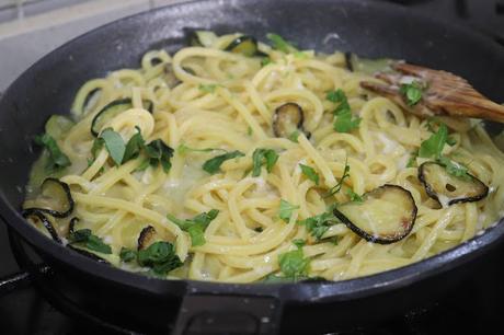 Cómo hacer Spaghetti alla Nerano, la receta de espaguetis a la Nerano del chef Ciro Cristiano del restaurante Belmondo Cómo hacer Spaghetti alla Nerano, la receta de espaguetis a la Nerano del chef Ciro Cristiano del restaurante Belmondo