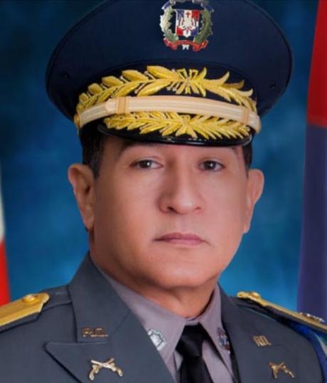 General Then se va de Barahona, pero como nuevo director de la Policía Nacional.
