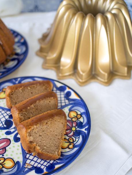 Bundt Cake con compota de manzana