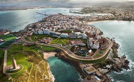 Un Fin de Semana en La Coruña, la Ciudad de Cristal Un Fin de Semana en La Coruña, la Ciudad de Cristal