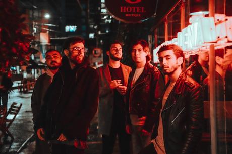 Royals lanza ‘Fuego’, el sonido del rock latino moderno