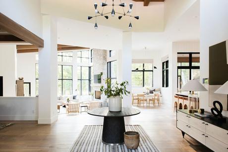 delikatissen villa moderna Missouri luxus american villa diseño americano casa lujosa grande casa exterior piedra y madera casa de lujo casa de campo mansión big luxury villa Missouri big house decor big furniture decor arquitectura americana delikatissen villa moderna Missouri luxus american villa diseño americano casa lujosa grande casa exterior piedra y madera casa de lujo casa de campo mansión big luxury villa Missouri big house decor big furniture decor arquitectura americana