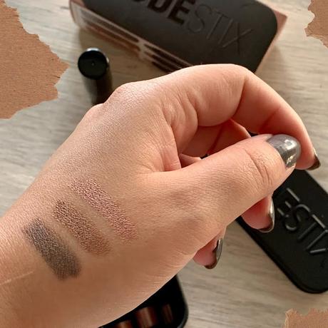 NUDESTIX: KIT NUDE METALLIC EYE MINI NUDESTIX: KIT NUDE METALLIC EYE MINI
