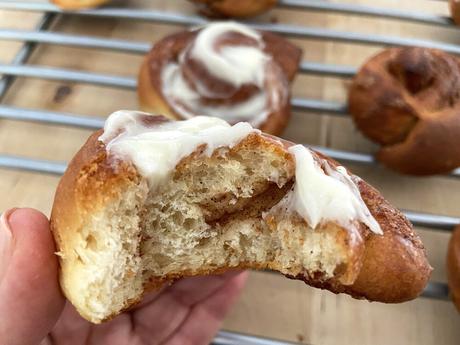 delikatissen small batch recipes small batch cinnamon rolls rollo de canela repostería con canela kanelsnegle Kanelkaka Kanelkage kanelgifler kanel ruller discos de canela cinnamon rolls cinnamon buns  