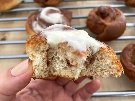 delikatissen small batch recipes small batch cinnamon rolls rollo de canela repostería con canela kanelsnegle Kanelkaka Kanelkage kanelgifler kanel ruller discos de canela cinnamon rolls cinnamon buns  