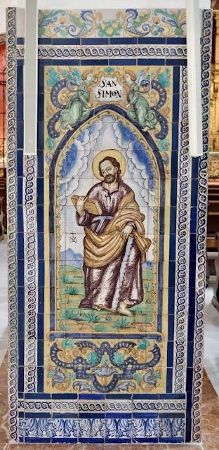 La Iglesia de San Román (17): los azulejos de los Santos.