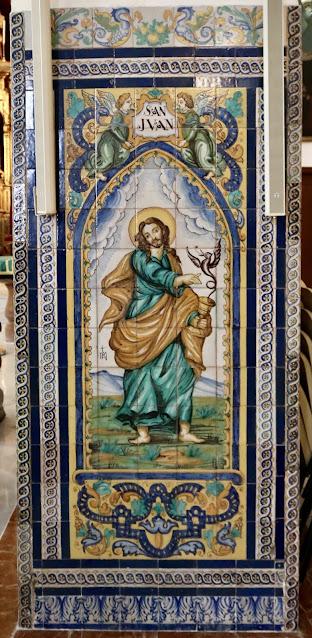 La Iglesia de San Román (17): los azulejos de los Santos.