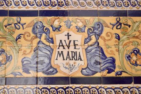 La Iglesia de San Román (17): los azulejos de los Santos.