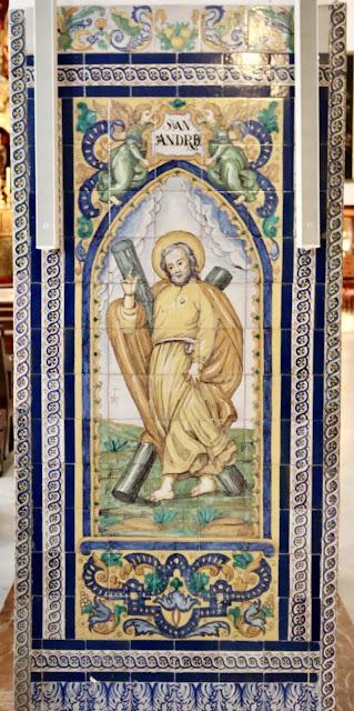La Iglesia de San Román (17): los azulejos de los Santos.