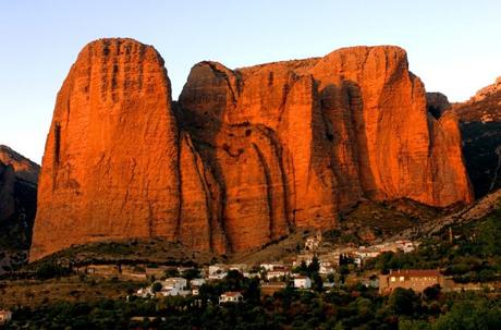 Mallos de Riglos, lugar ideal para la escalada en Huesca