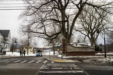 Goodbye loans, hello scholarships: Smith College to give a big boost to students receiving aid as needed