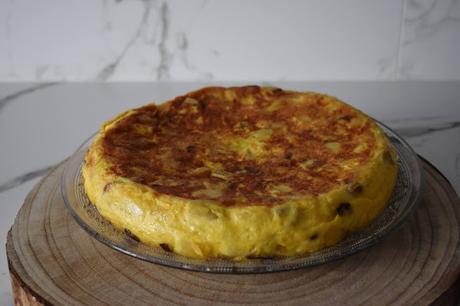 Tortilla de Patatas y Boletus Edulis Tortilla de Patatas y Boletus Edulis